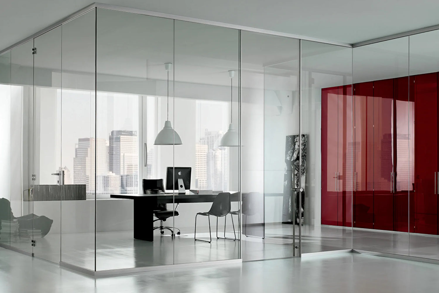 Pareti Divisorie per Ufficio: Vetro, Attrezzate o Mobili? Confronto Completo (Acustica e Permessi)